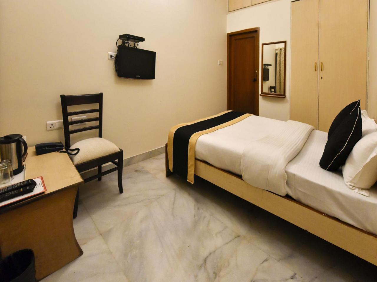 Hotel Rang Mahal Near Jaipur International Airport Exterior foto